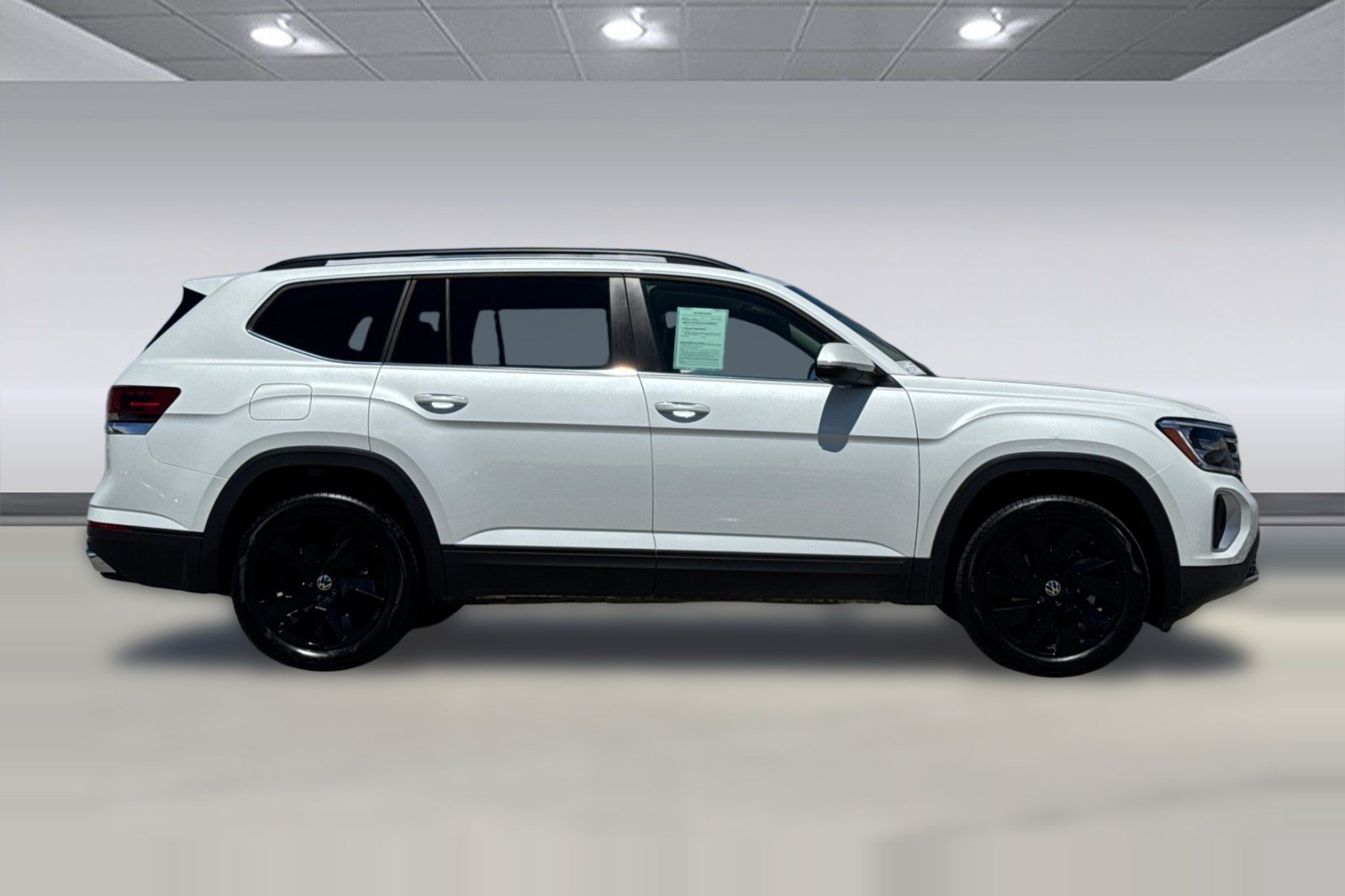 Used 2026 Volkswagen Atlas SE AWD/4WD image 8