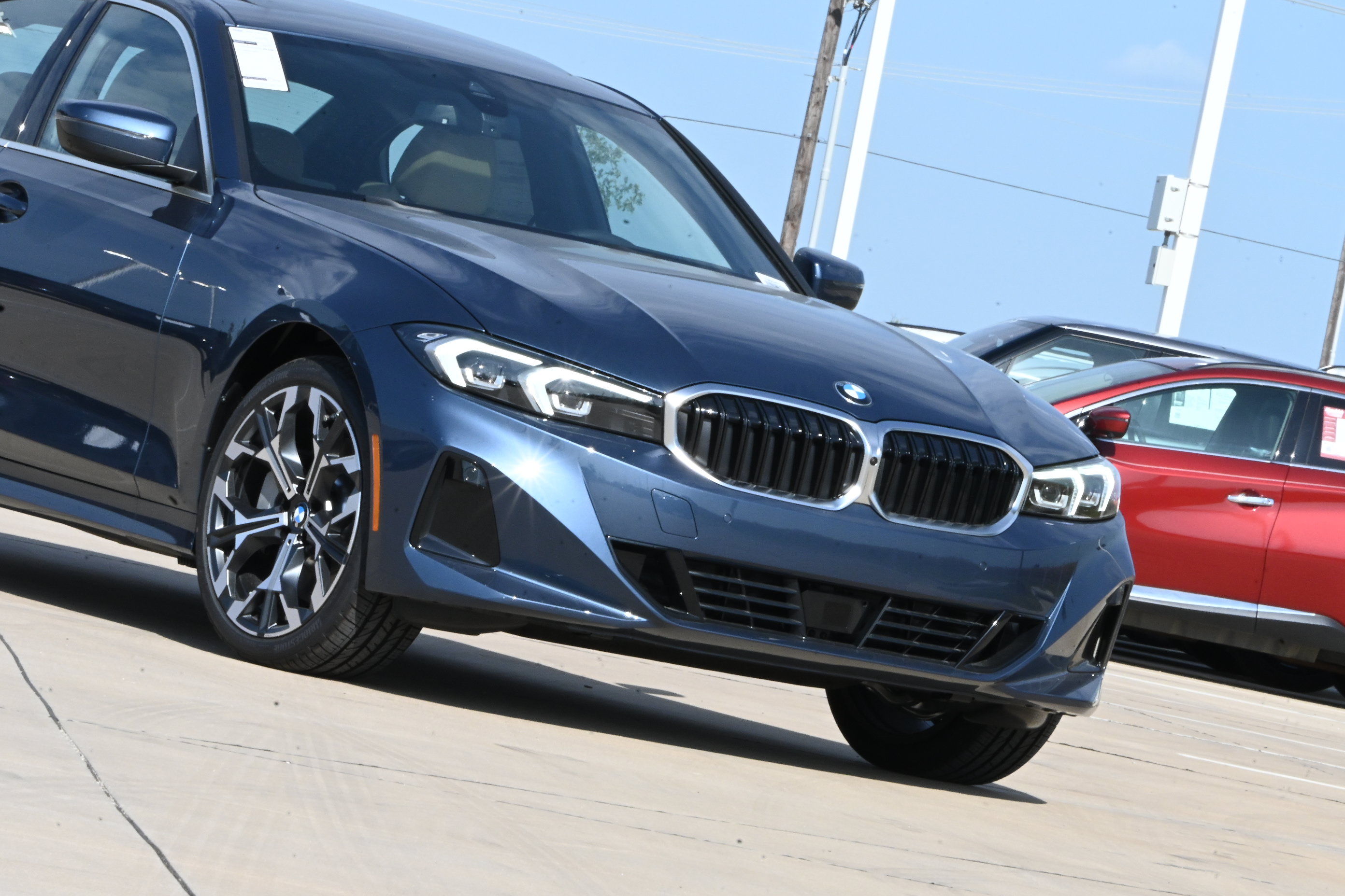 New 2026 BMW 330i Sedan w/ Premium Package RWD image 31