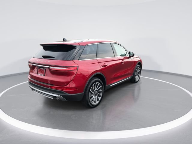 Used 2024 Lincoln Corsair Reserve w/ Equipment Group 201A AWD/4WD image 8