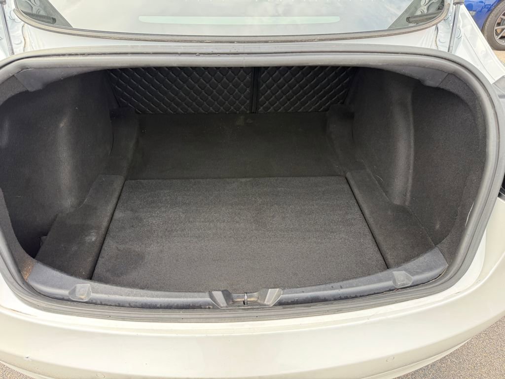 Used 2020 Tesla Model 3 Standard Range image 24