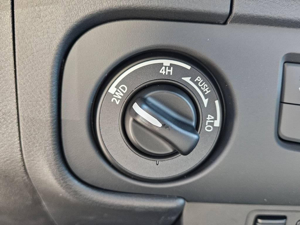 New 2026 Nissan Frontier SV w/ All-Weather Content Package AWD/4WD image 20