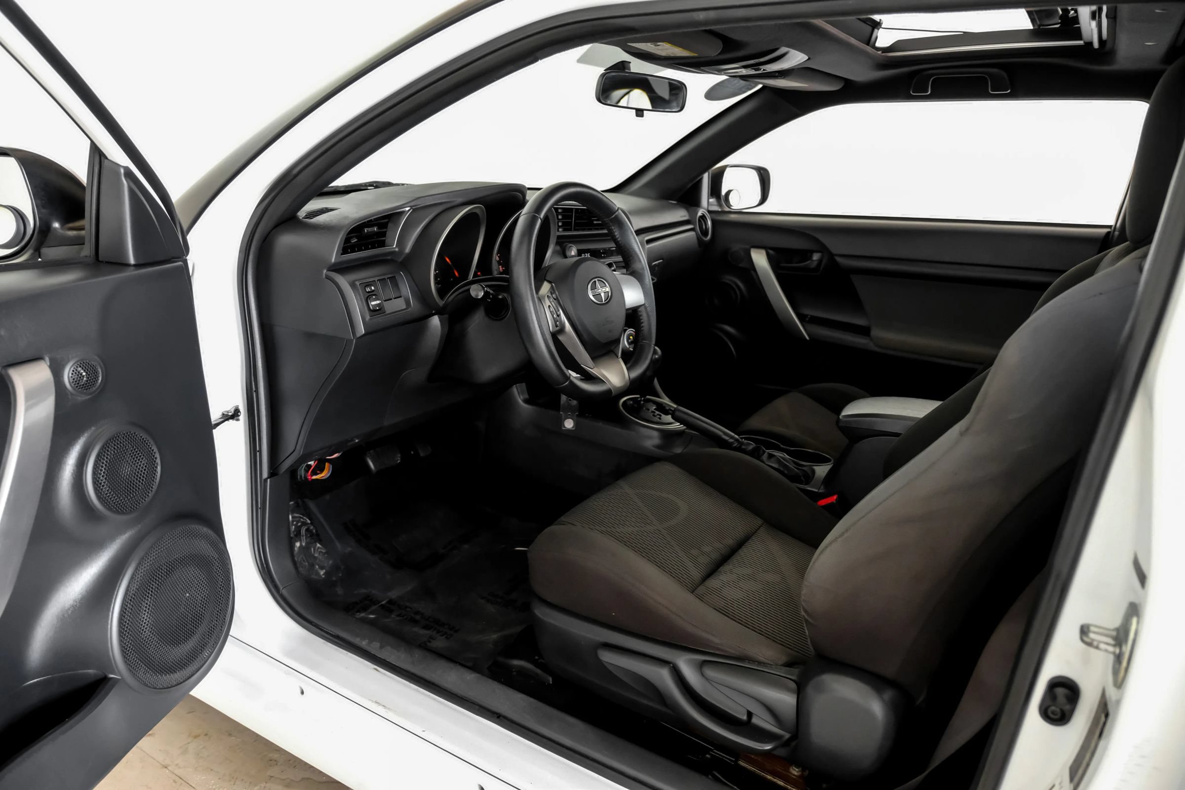 Used 2012 Scion tC FWD image 2