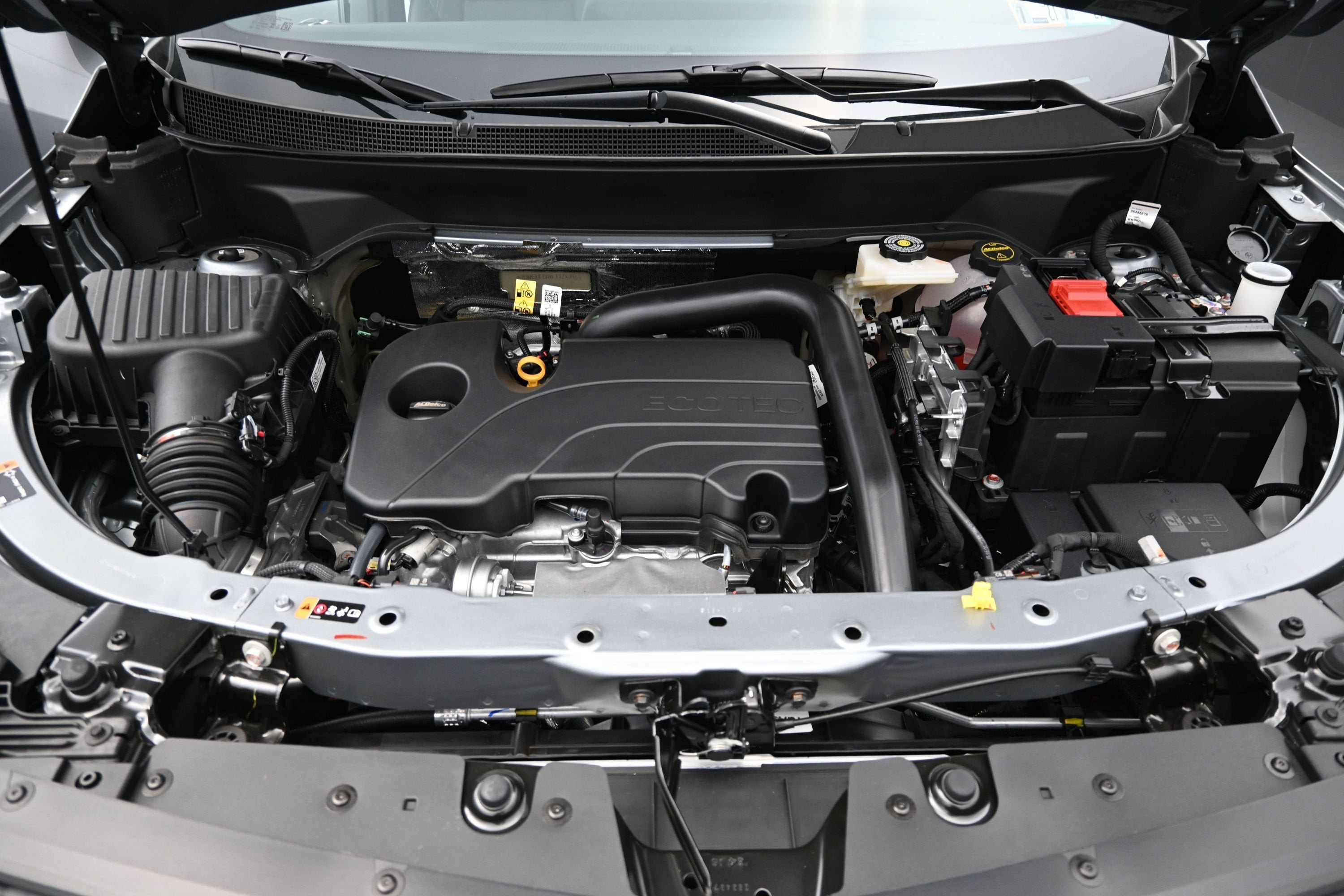 New 2027 Chevrolet Equinox LT w/ Convenience Package II FWD image 34