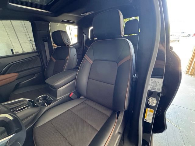 Certified 2026 GMC Canyon AT4 w/ Technology Plus Package AWD/4WD image 16
