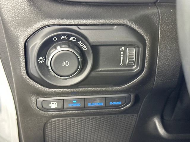 Used 2023 Jeep Wrangler Unlimited w/ Cold Weather Group image 19