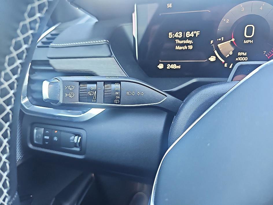 Used 2025 GMC Acadia Denali w/ Super Cruise Package image 19