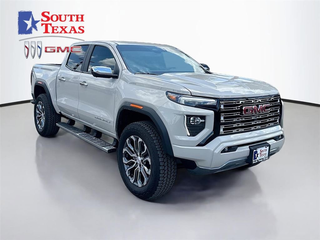 Used 2026 GMC Canyon Denali AWD/4WD image 1