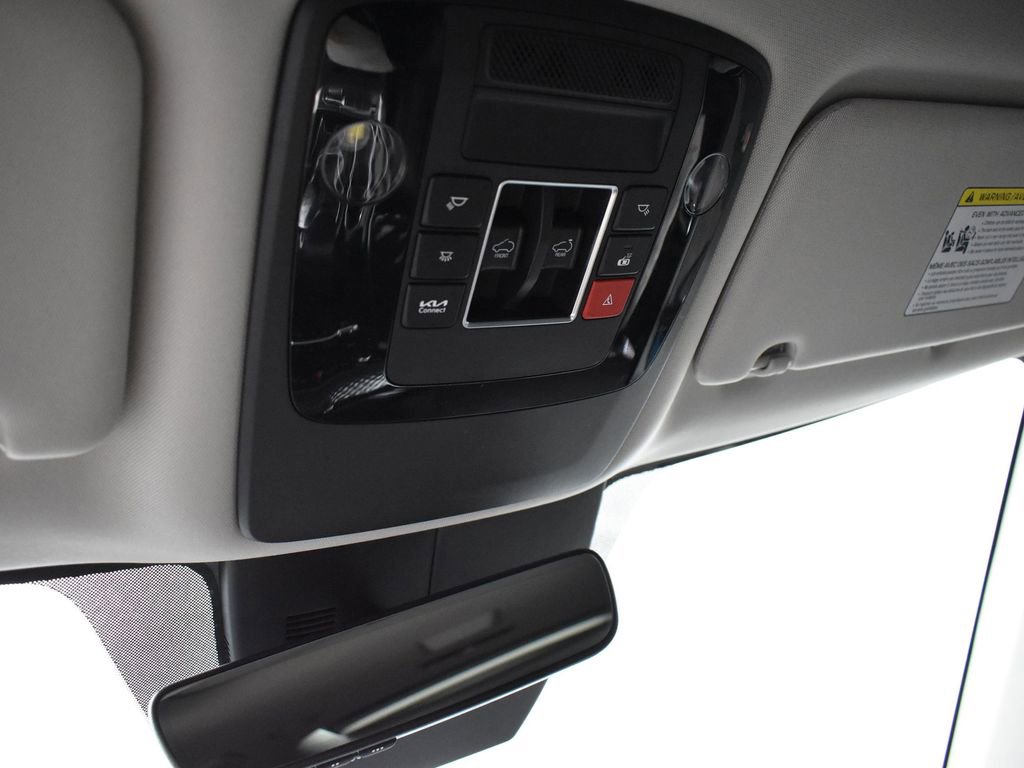 Certified 2024 Kia Carnival SX Prestige image 19