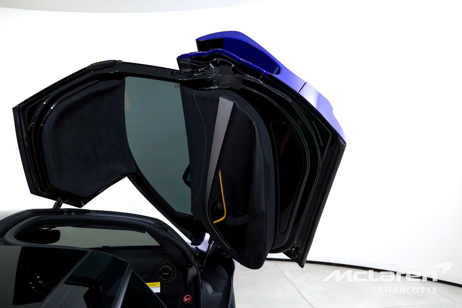Used 2025 McLaren 750S RWD image 14