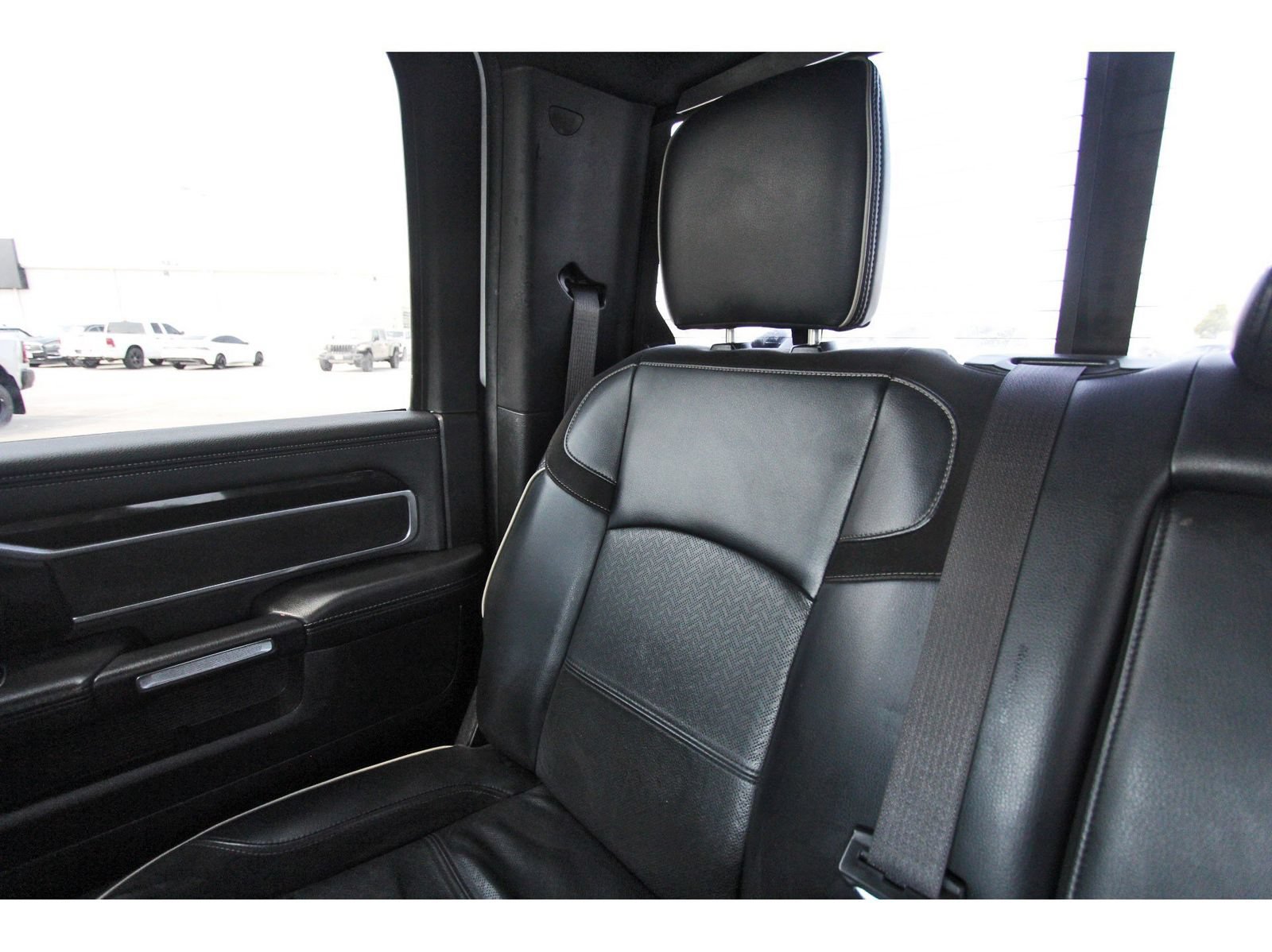 Used 2019 RAM 3500 Laramie AWD/4WD image 14