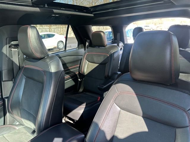 Used 2023 Ford Explorer ST-Line w/ Class IV Trailer Tow Package image 25