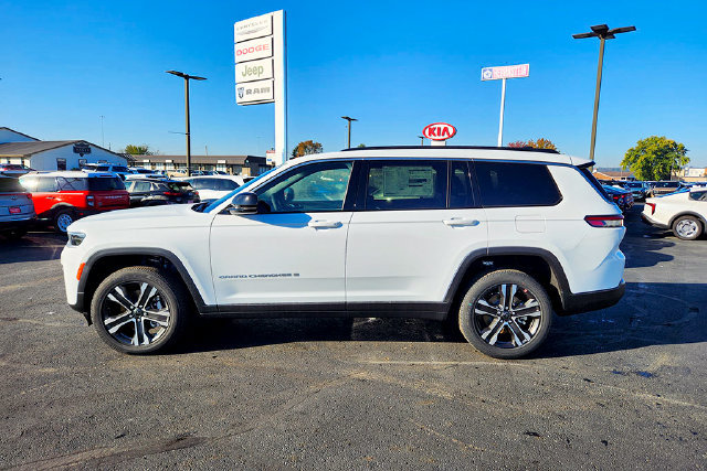 New 2027 Jeep Grand Cherokee L Limited AWD/4WD image 4