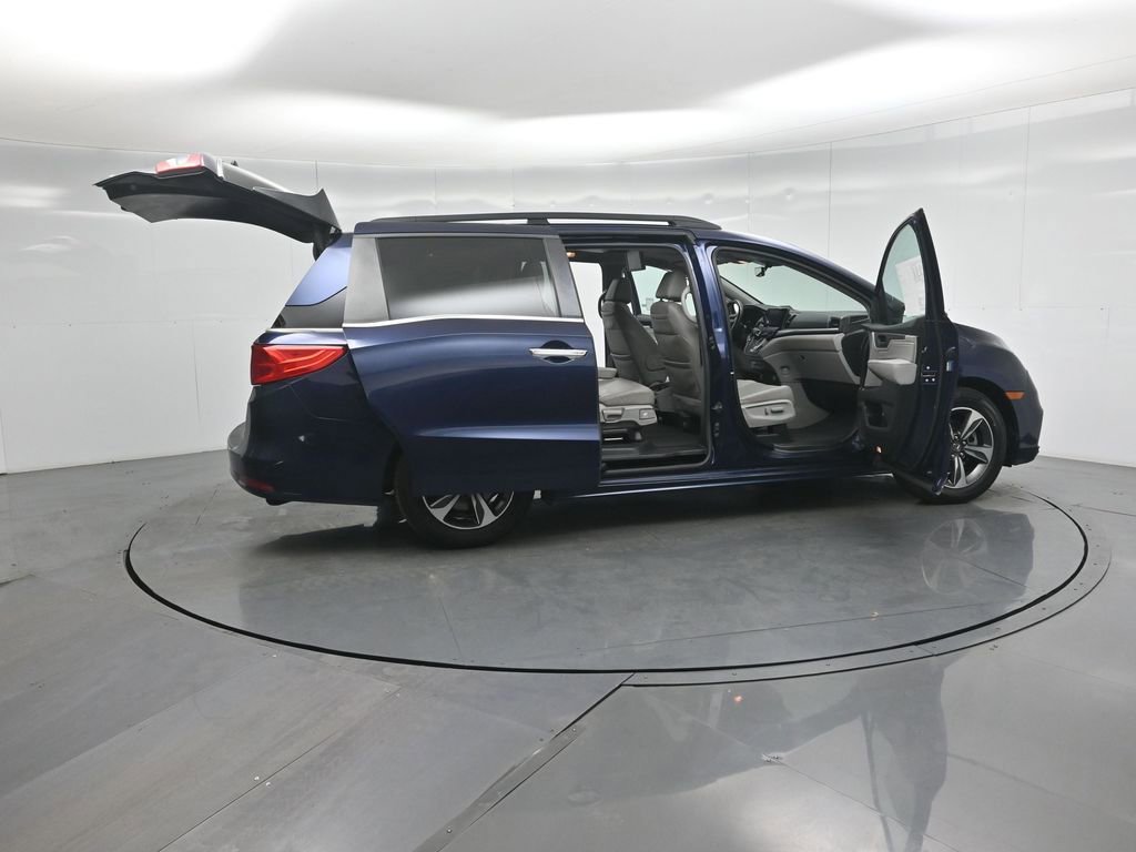 Used 2018 Honda Odyssey Touring image 4