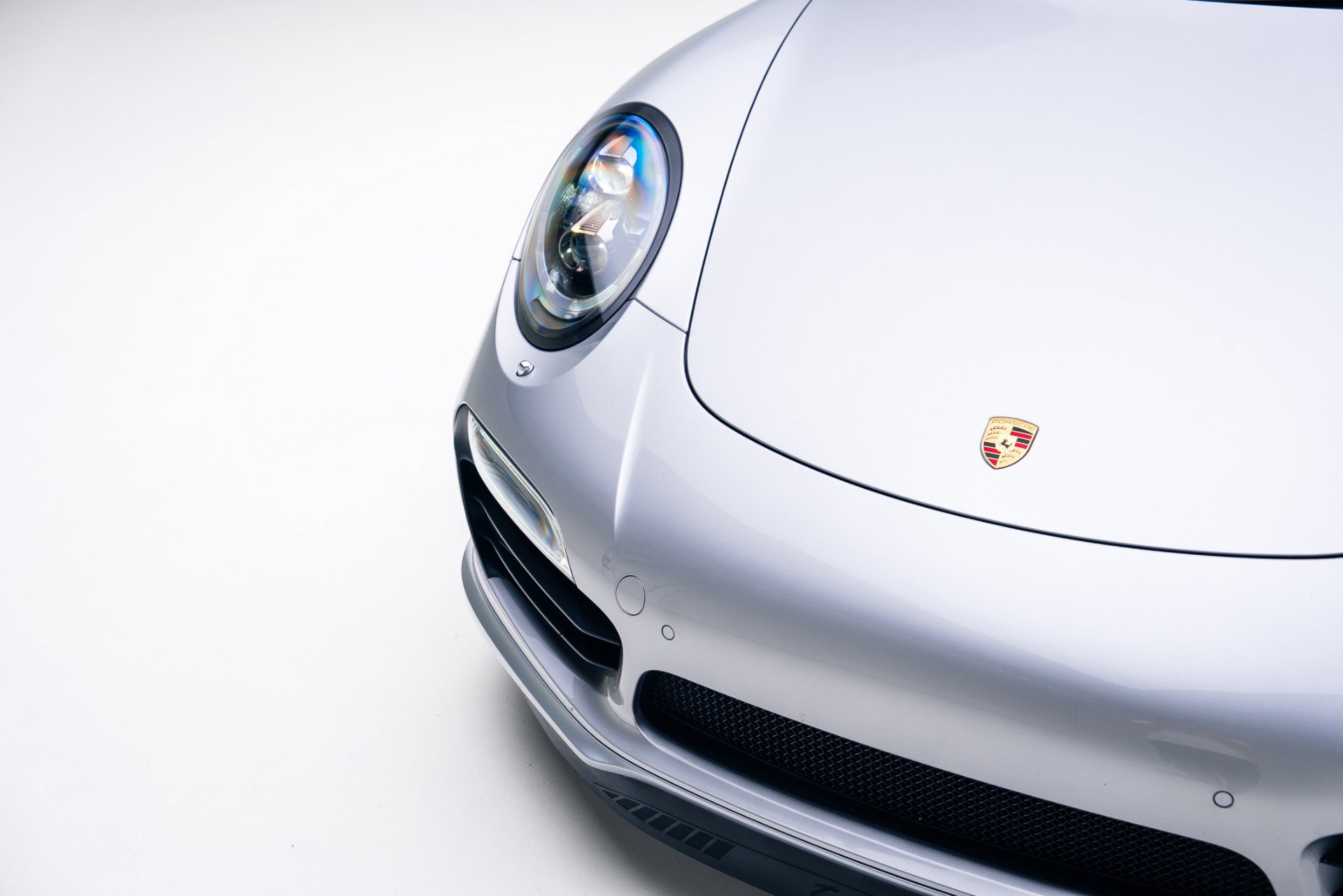 Used 2016 Porsche 911 Turbo S image 8