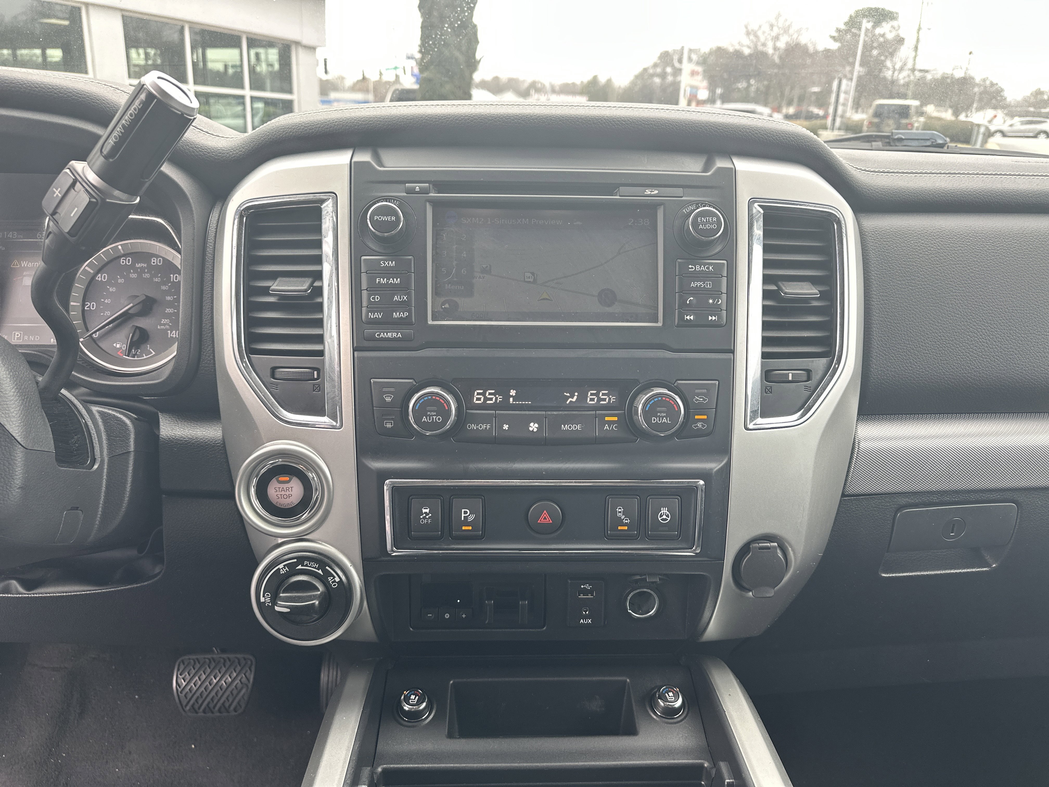 Used 2017 Nissan Titan PRO-4X w/ Pro-4x Convenience Package image 30