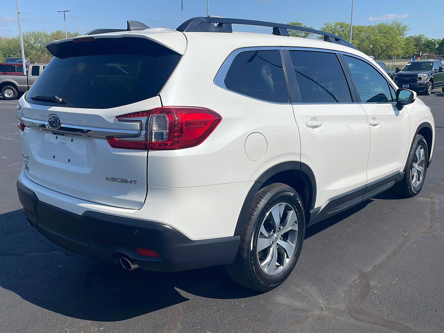 Used 2025 Subaru Ascent Premium AWD/4WD image 5