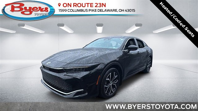 Used 2024 Toyota Crown Limited image 1