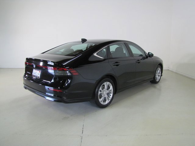 Certified 2023 Honda Accord LX image 23