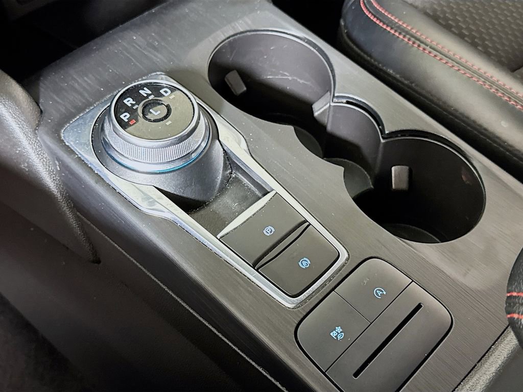 Used 2025 Ford Escape ST-Line image 14