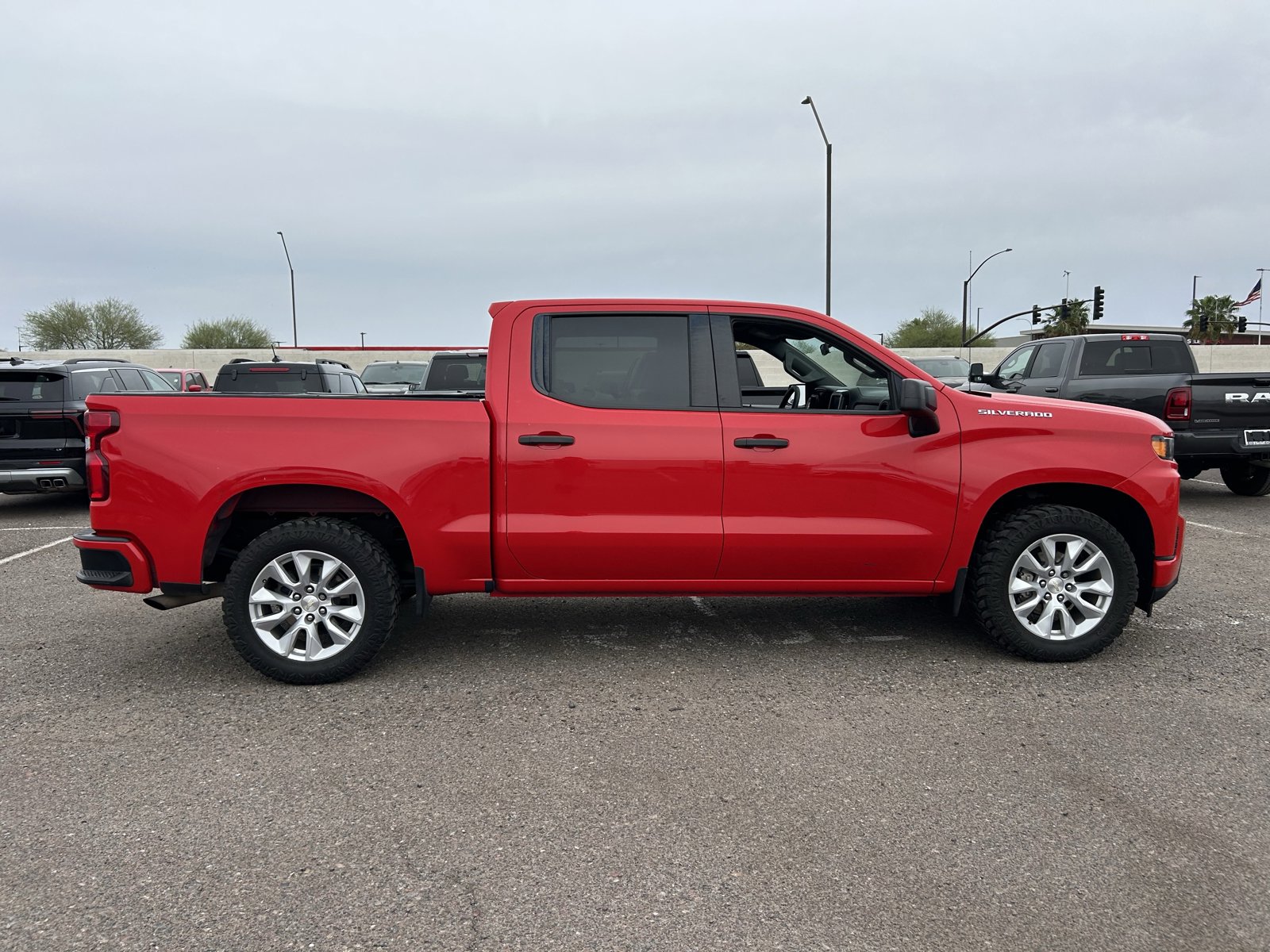 Used 2022 Chevrolet Silverado 1500 Custom RWD image 5