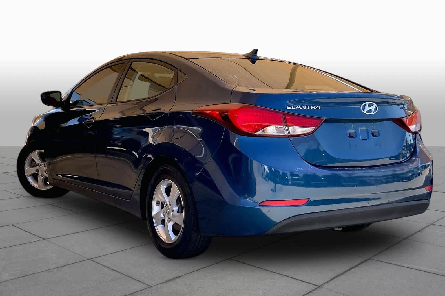 Used 2014 Hyundai Elantra SE FWD image 10