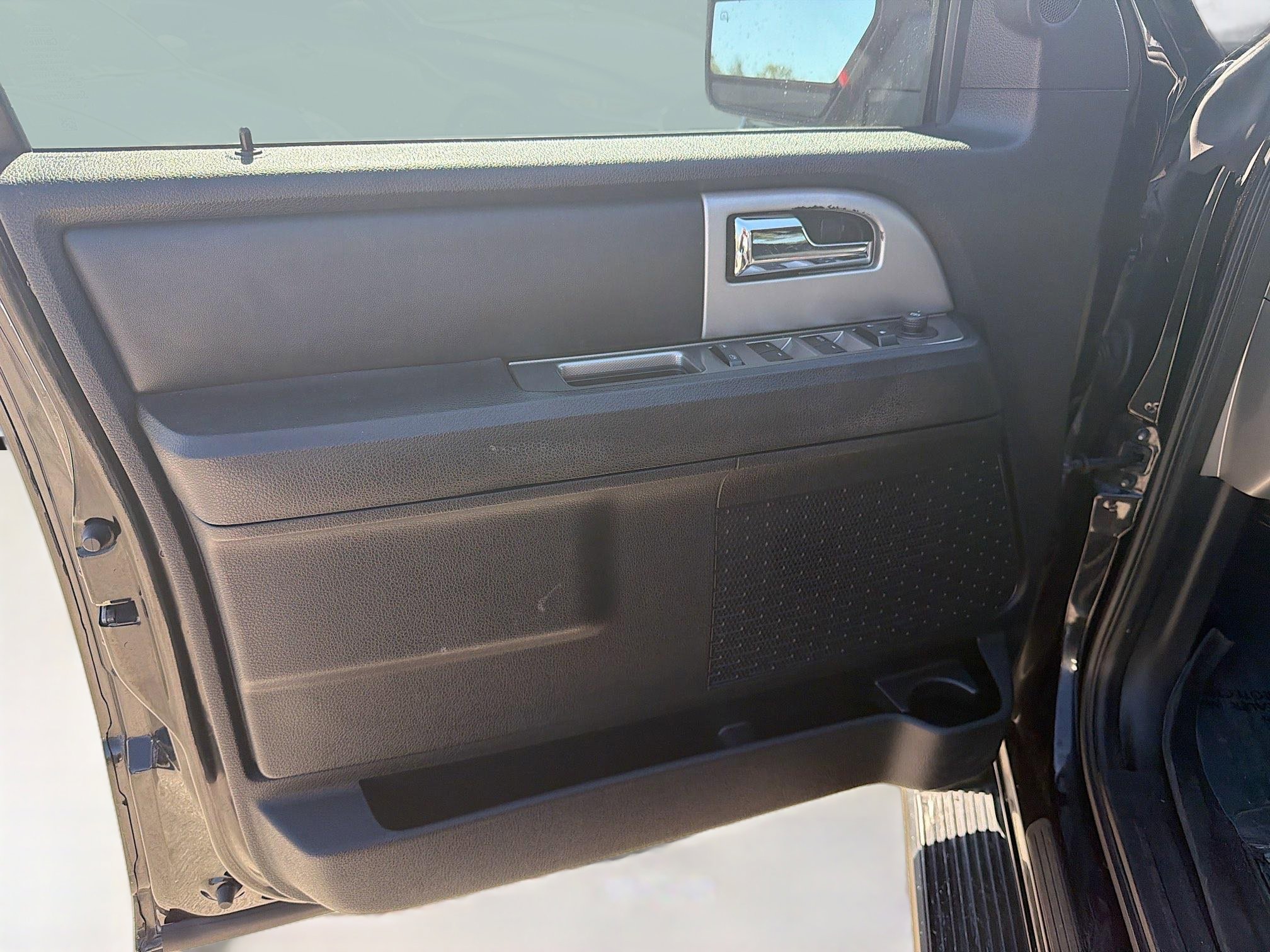 Used 2017 Ford Expedition EL XLT image 22