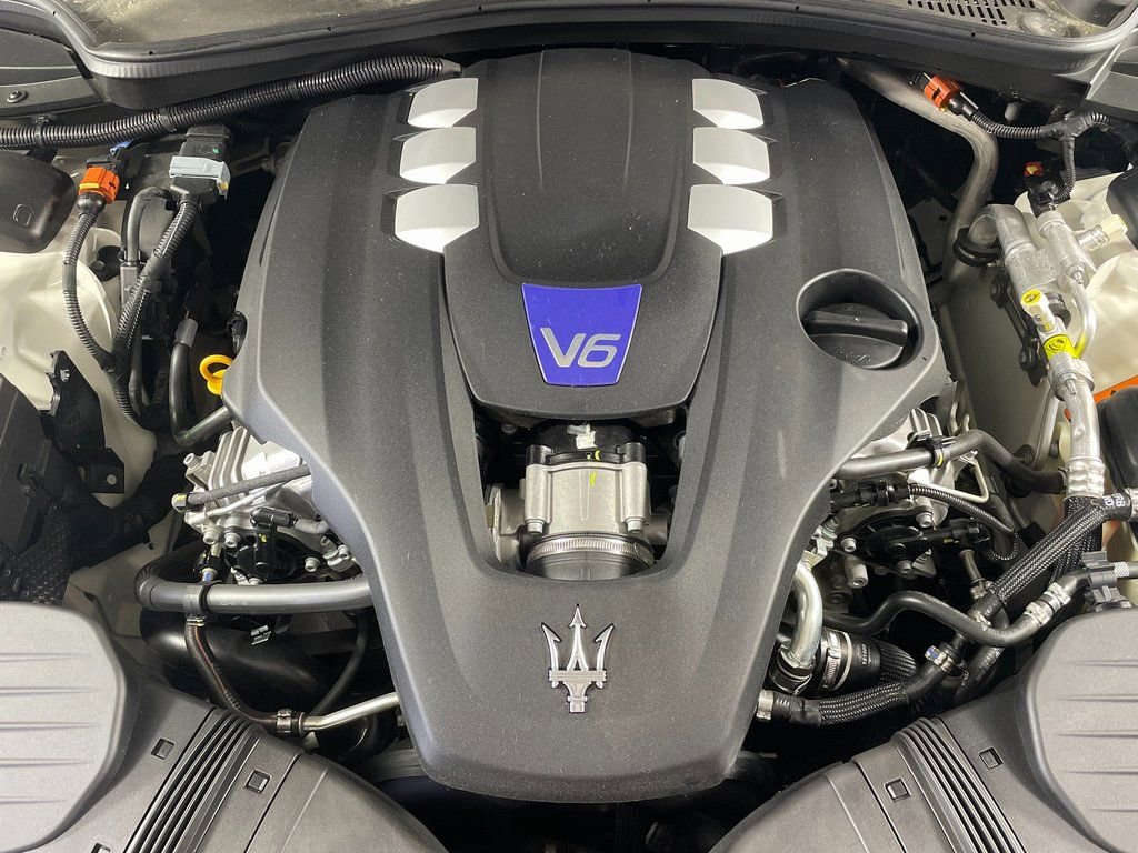Used 2022 Maserati Ghibli Modena RWD image 13