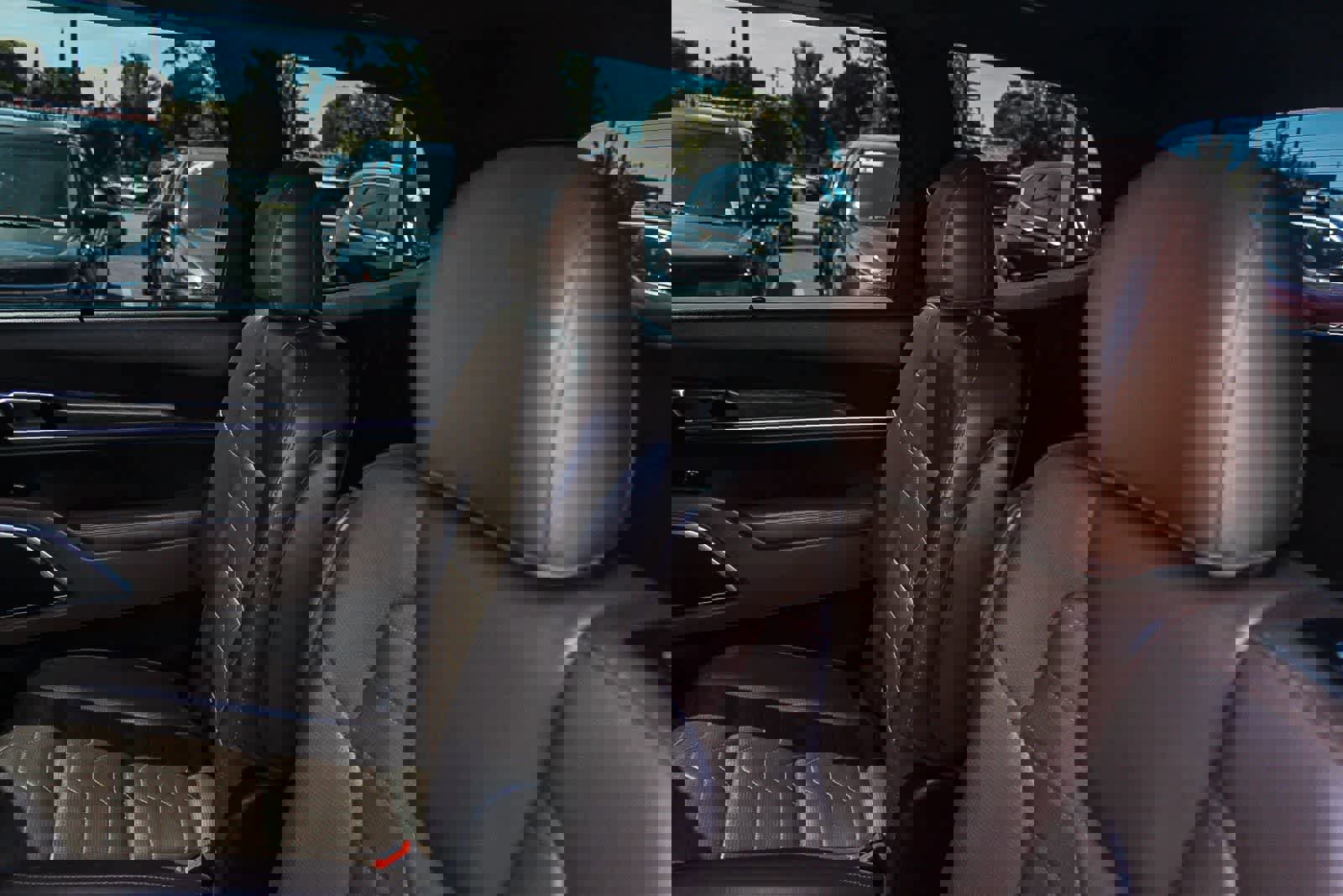 Used 2020 Kia Telluride SX w/ SX Prestige Package image 24