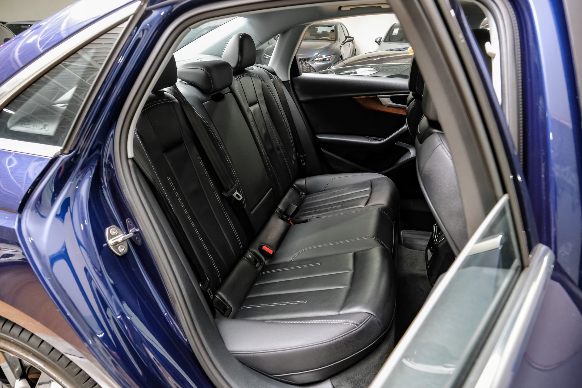 Used 2022 Audi A4 2.0T Premium image 38