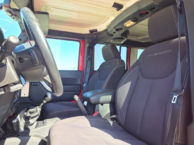 Used 2013 Jeep Wrangler Unlimited Rubicon w/ Dual Top Group AWD/4WD image 23