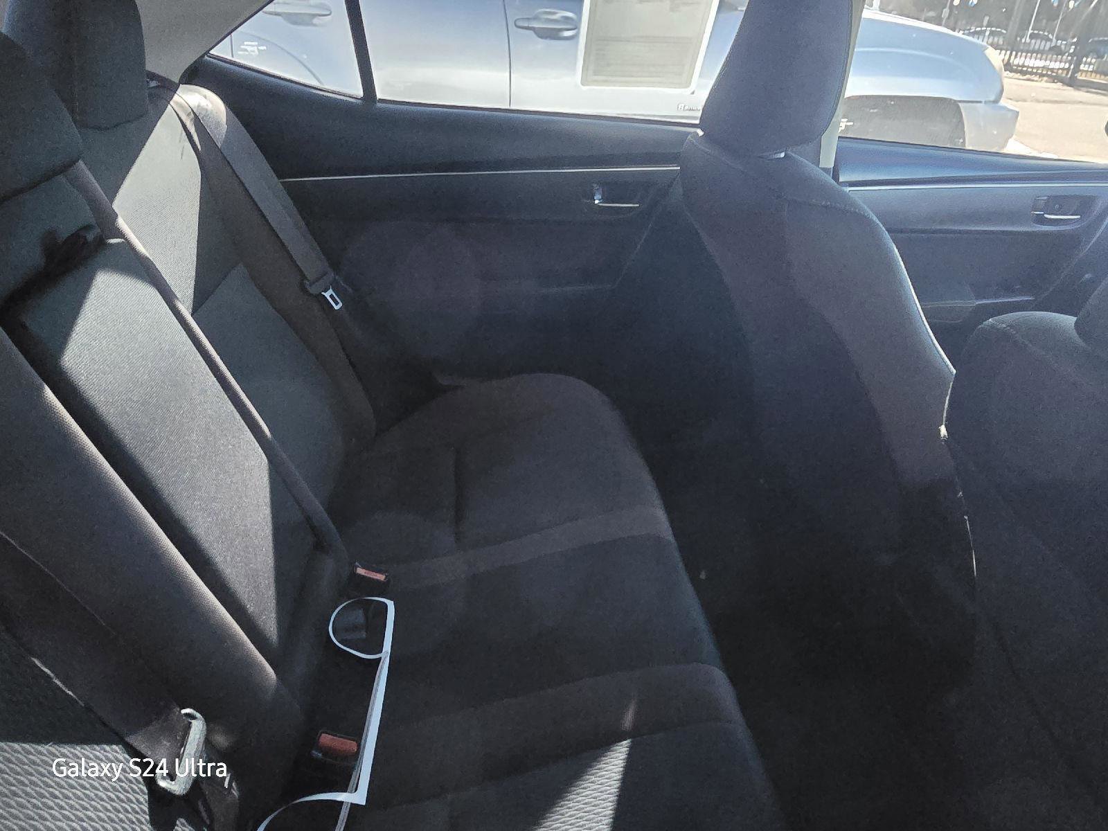 Used 2018 Toyota Corolla LE image 10