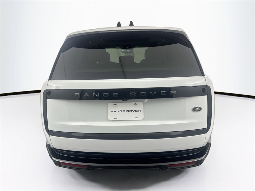 Used 2023 Land Rover Range Rover SE image 6