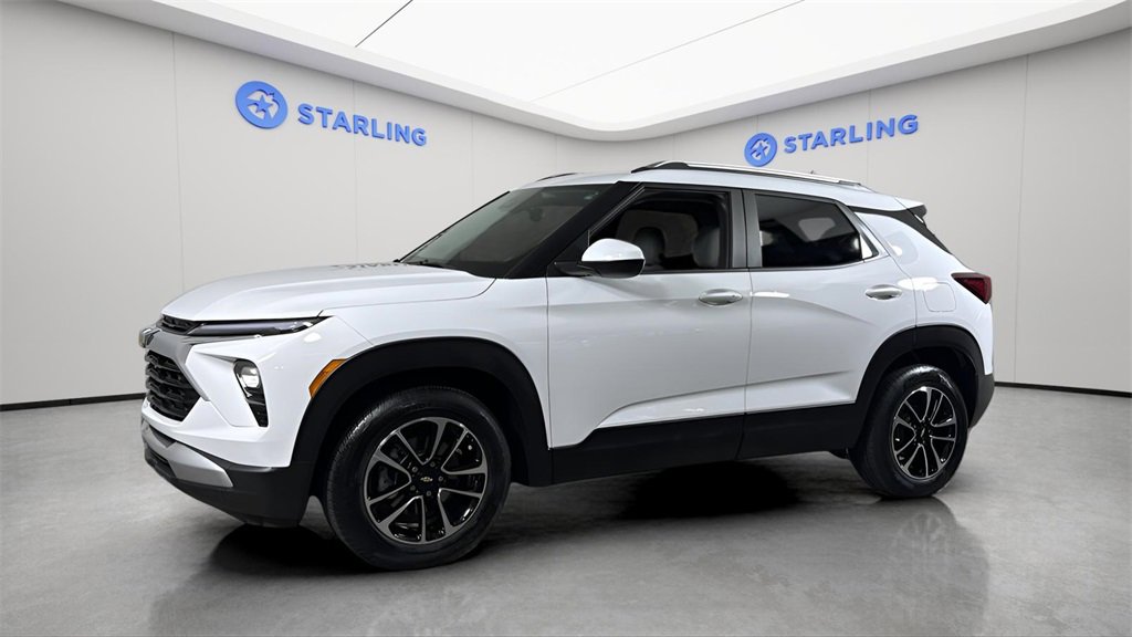 Certified 2024 Chevrolet TrailBlazer LT w/ Driver Confidence Package image 4