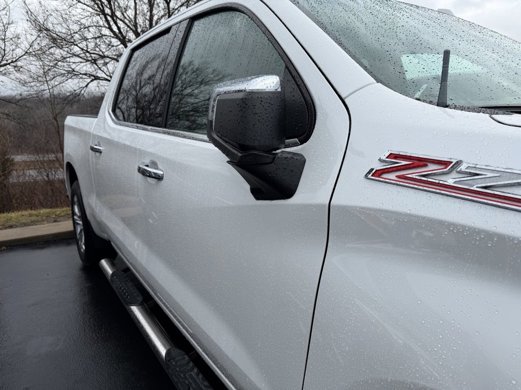 Used 2022 Chevrolet Silverado 1500 LTZ w/ Technology Package image 8