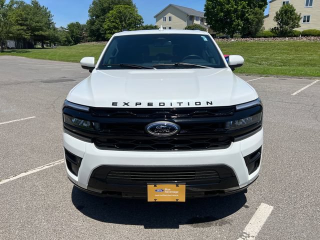 Certified 2023 Ford Expedition Limited AWD/4WD image 4