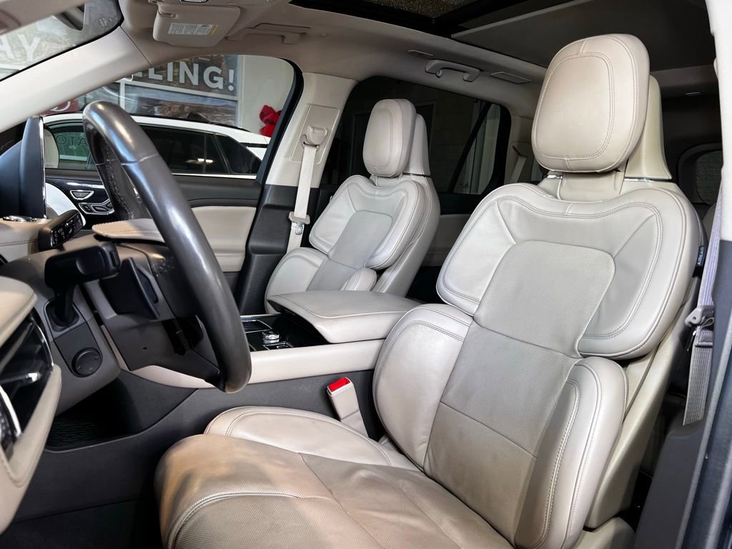 Used 2023 Lincoln Aviator Reserve w/ Equipment Group 201A image 19