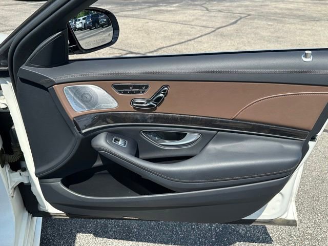 Used 2017 Mercedes-Benz S 550 4MATIC Sedan image 22
