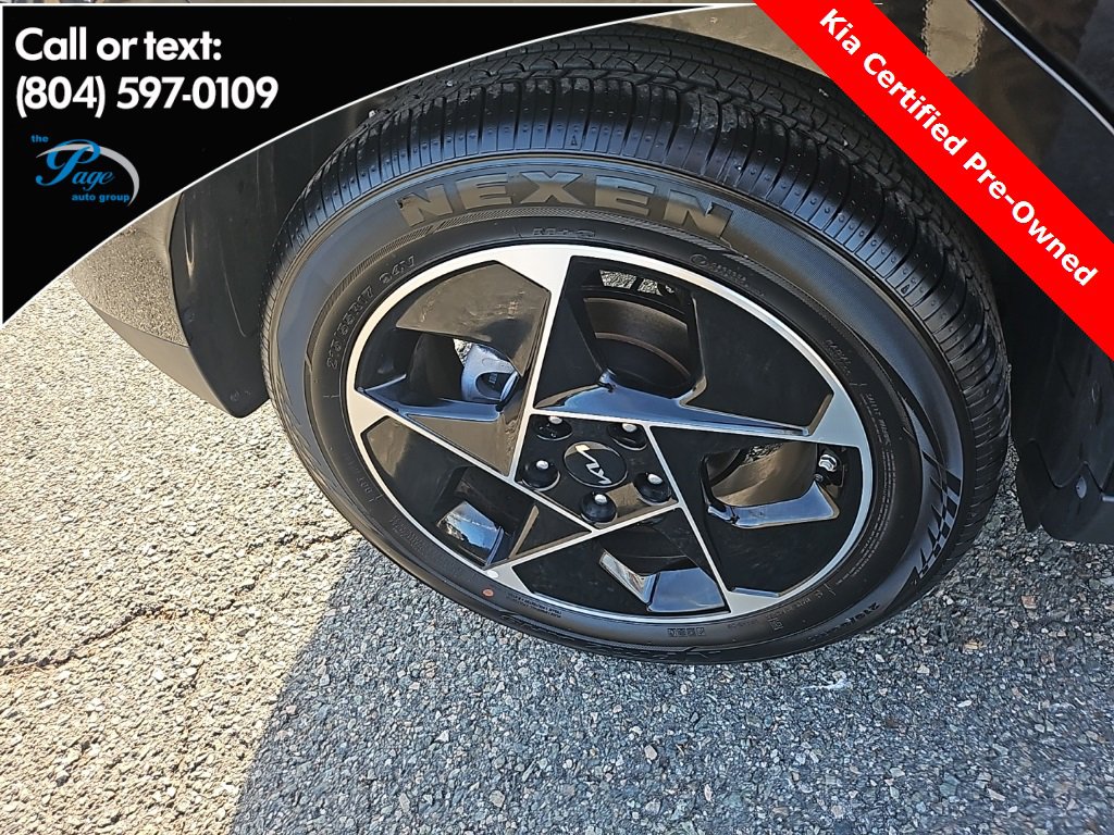 Used 2025 Kia Soul EX image 18