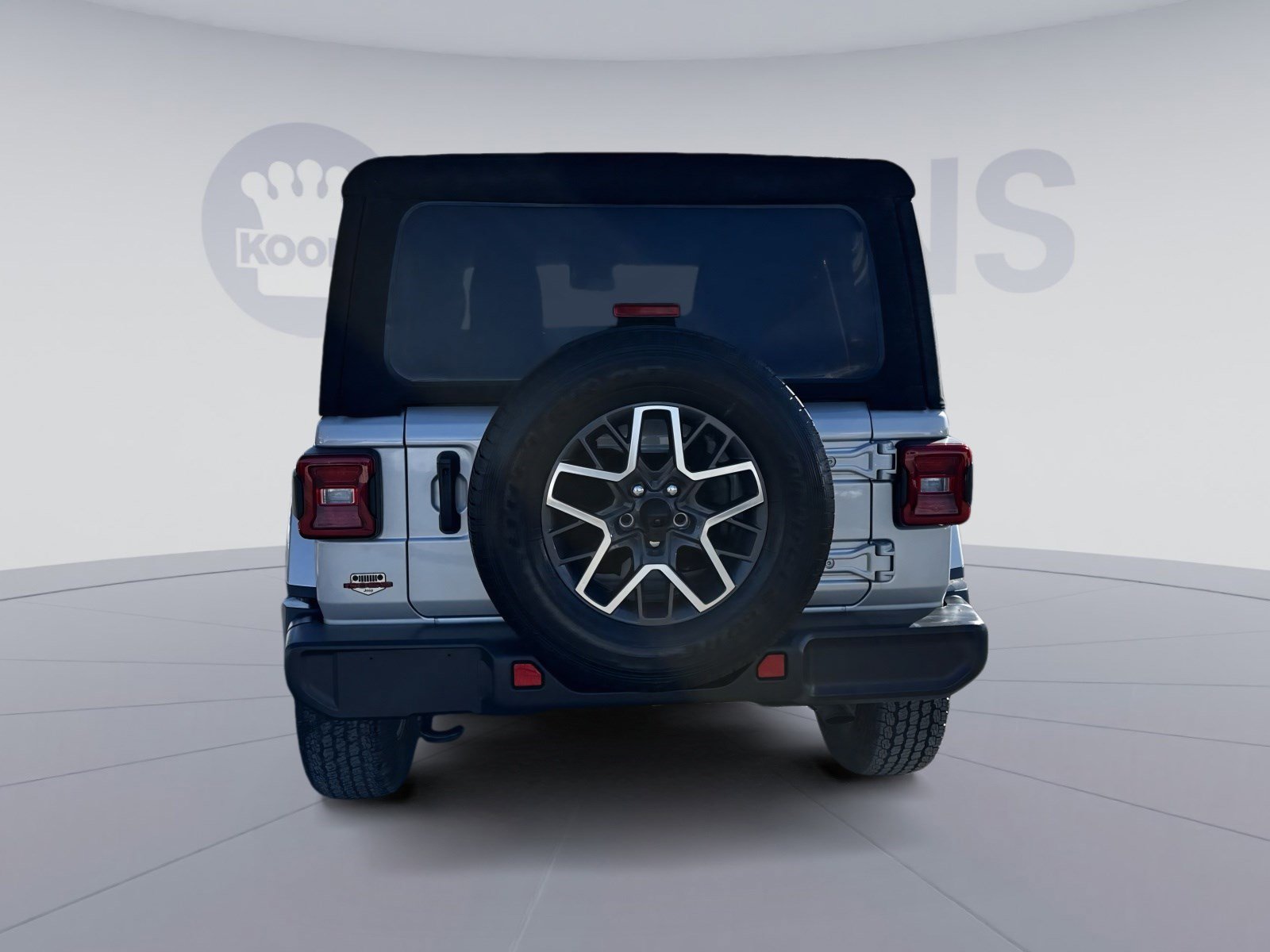 Used 2024 Jeep Wrangler Sahara image 5