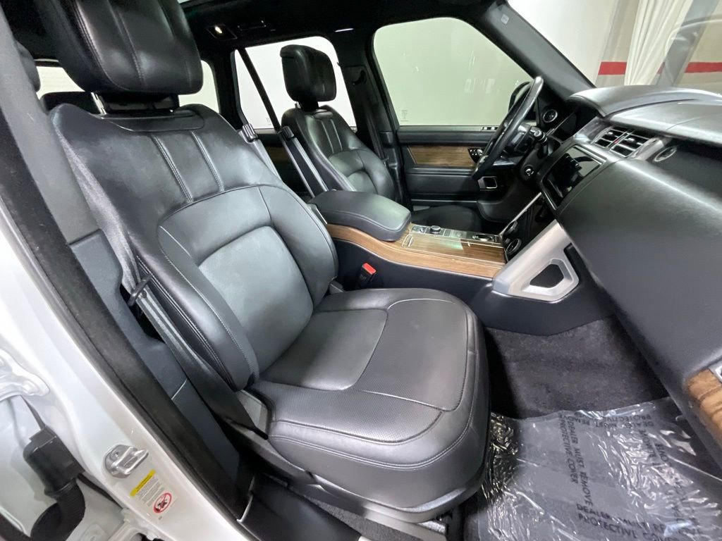 Used 2018 Land Rover Range Rover HSE image 20