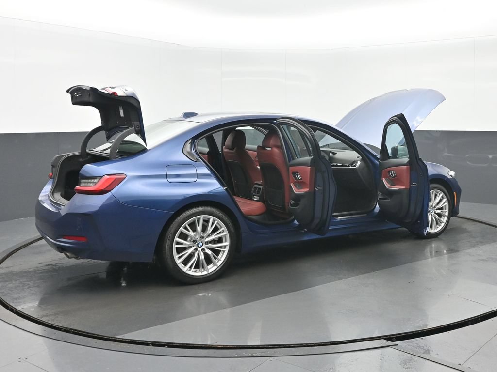 Used 2023 BMW 330i xDrive Sedan w/ Premium Package AWD/4WD image 40