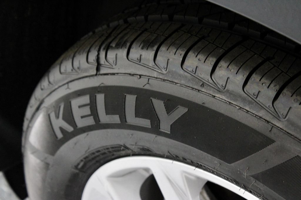 Used 2024 Chevrolet Equinox LT w/ LPO, Floor Liner Package FWD image 20