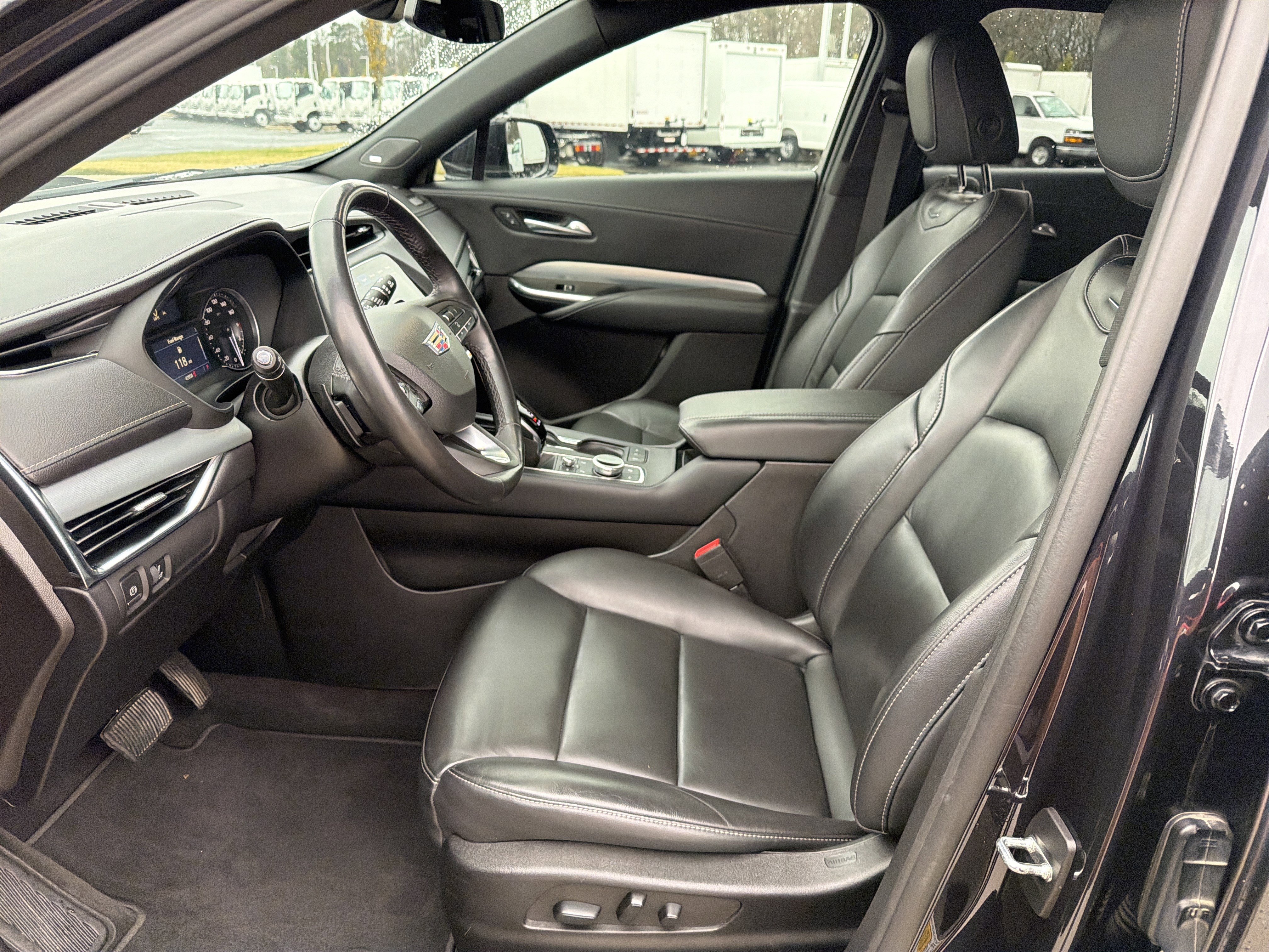 Used 2023 Cadillac XT4 Premium Luxury w/ Cold Weather Package image 16