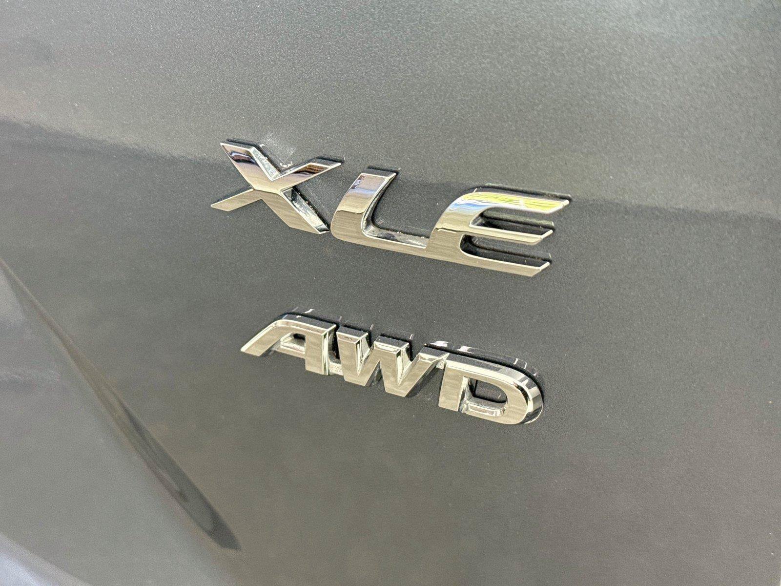 Certified 2026 Toyota Corolla Cross XLE w/ Convenience Package AWD/4WD image 15