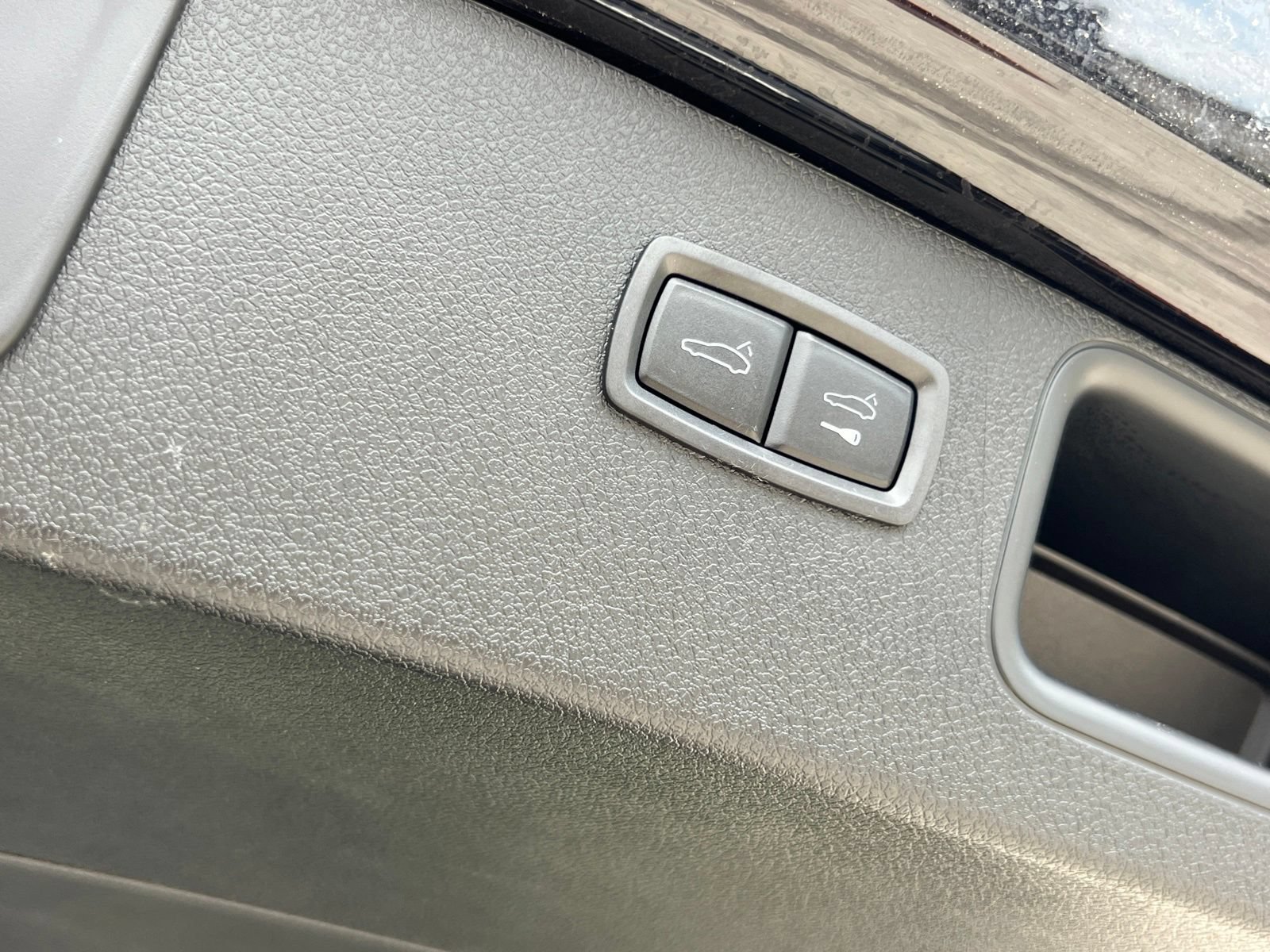 Certified 2026 Porsche Macan AWD/4WD image 22