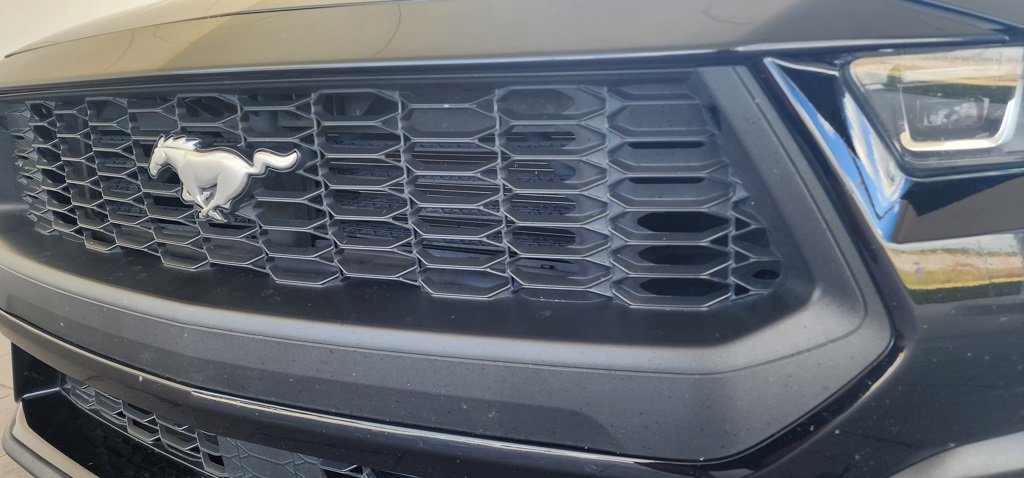 Used 2024 Ford Mustang Coupe image 2