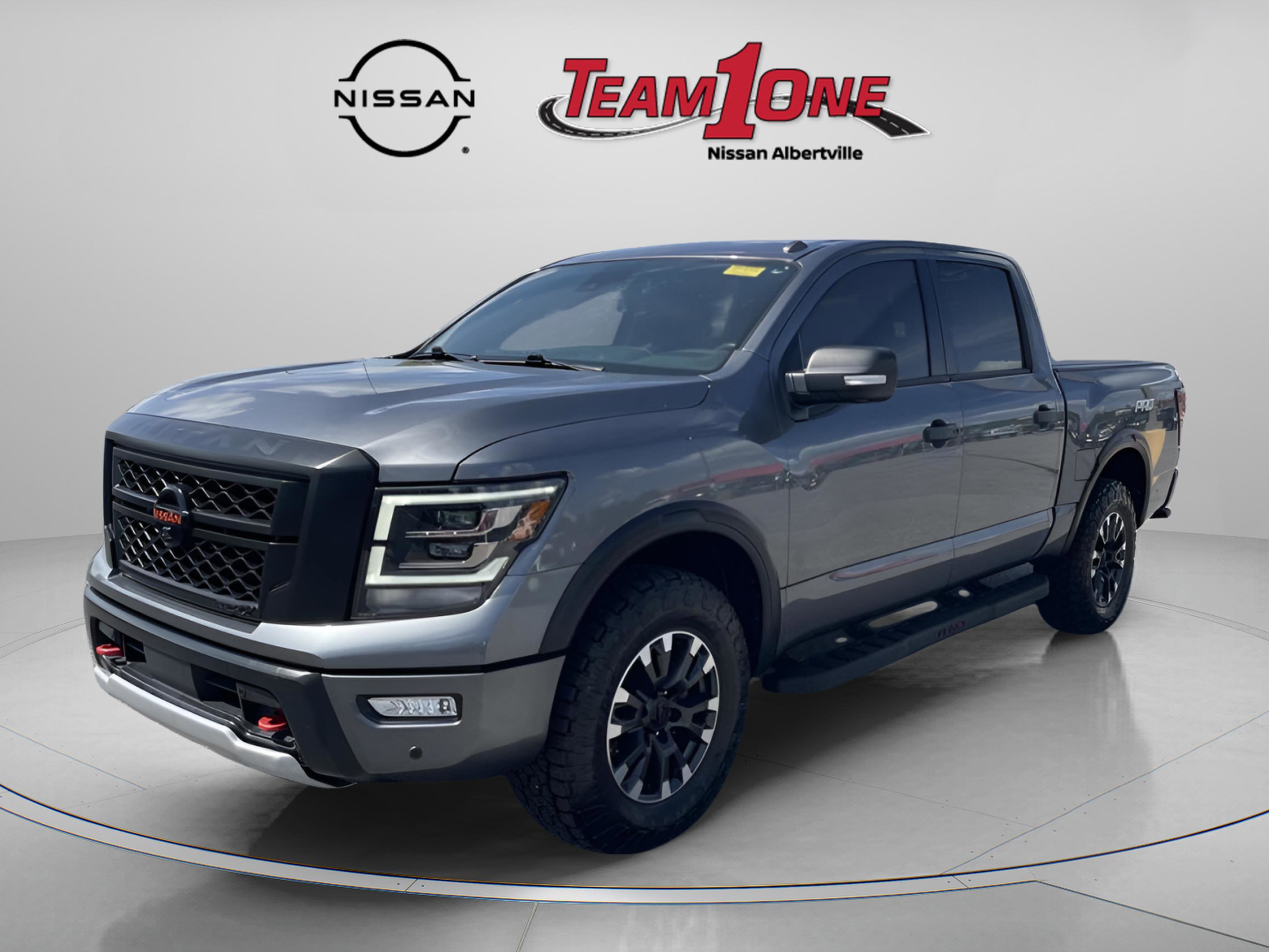 Used 2021 Nissan Titan PRO-4X w/ Pro-4x Convenience Package AWD/4WD image 4