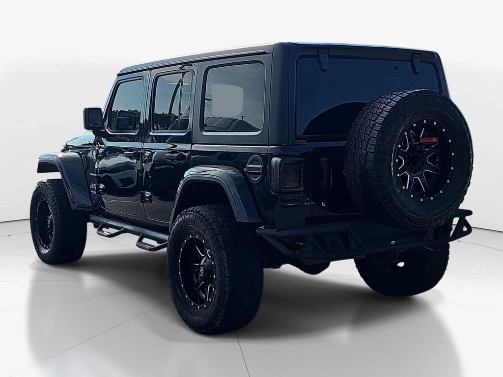 Used 2019 Jeep Wrangler Unlimited Sahara w/ Uconnect 4C Nav & Sound Group AWD/4WD image 8
