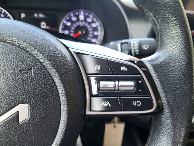 Used 2023 Kia Forte LXS image 19