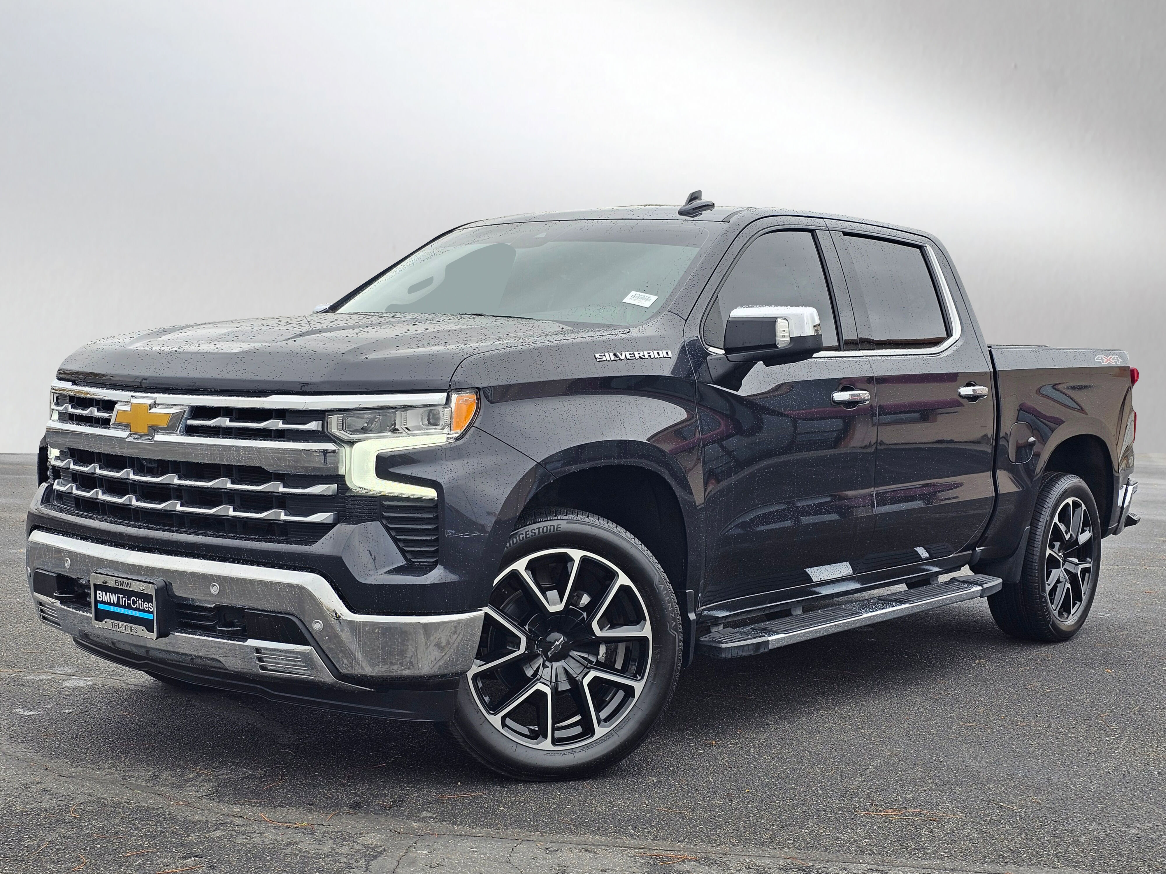 Used 2024 Chevrolet Silverado 1500 LTZ image 1